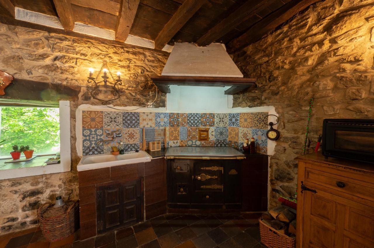 Mujika Etxea Villa Manurga Luaran gambar