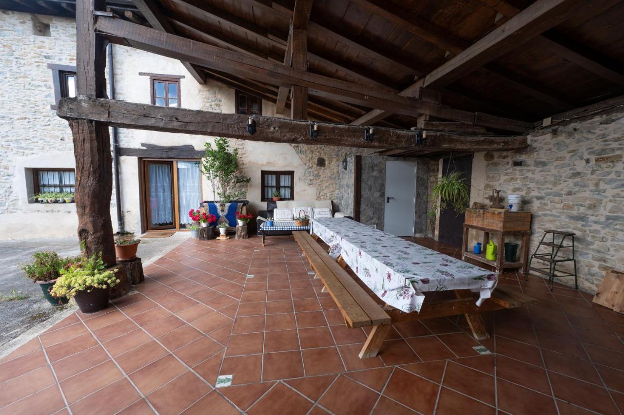 Mujika Etxea Villa Manurga Luaran gambar