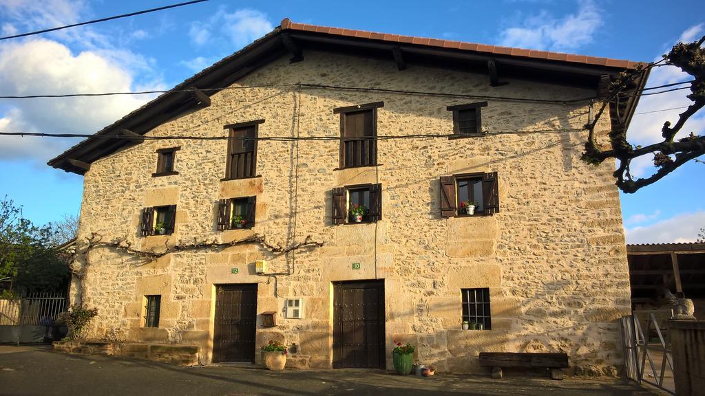 Mujika Etxea Villa Manurga Luaran gambar